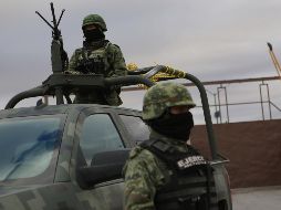 Los militares retuvieron el vehículo de las víctimas, lo que desató que los vecinos y familiares discutieran con los soldados, según se aprecia en varios videos. SUN/ARCHIVO