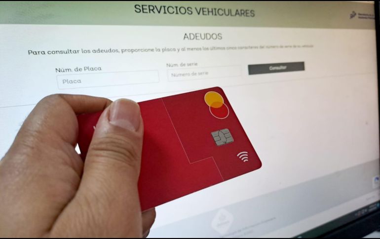 La Ley de Ingresos 2023 por el pago del derecho anual de refrendo para vehículos (autos, camionetas, tractocamiones, etc.) quedó establecido en 734.00 pesos. EL INFORMADOR / O. Álvarez