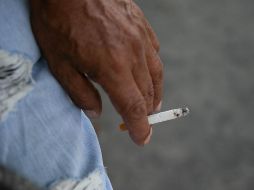 La ley antitabaco recrudeció las medidas contra los fumadores. EL INFORMADOR/ ARCHIVO