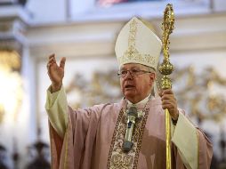 El cardenal Francisco Robles Ortega invitó a los fieles a llevar a cabo las celebraciones de la fe. EL INFORMADOR/ CARLOS ZEPEDA