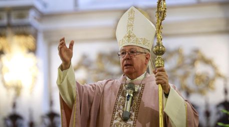El cardenal Francisco Robles Ortega invitó a los fieles a llevar a cabo las celebraciones de la fe. EL INFORMADOR/ CARLOS ZEPEDA