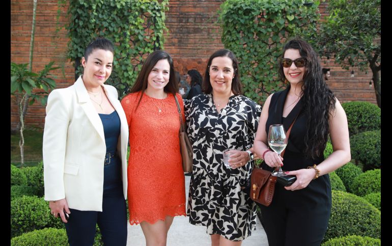 Gaby Correa, Denisse de la Lama, Sofía Garibay y Estrella Correa. GENTE BIEN JALISCO/Tony Martínez