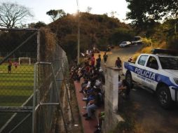 La presencia de policías y militares es ahora constante en zonas tradicionalmente consideradas como feudos de las pandillas salvadoreñas, como la colonia La Campanera. REUTERS