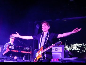 La banda británica de indie rock, Franz Ferdinand, se presentó con gran éxito en el Guanamor Teatro Studio la noche del miércoles, donde convocó a dos mil 600 personas. EL INFORMADOR / A. Navarro