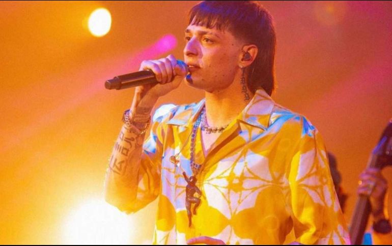 Peso Pluma se alejó del futbol cuando cursaba el bachillerato, de esta manera se acercó a la música. Instagram/@pesopluma