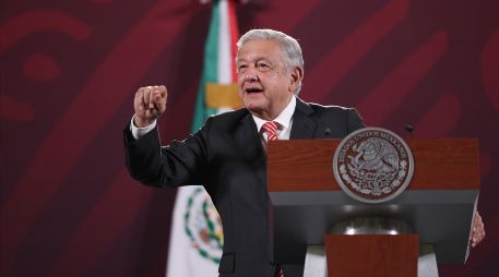 López Obrador adelantó en la mañanera de hoy que si gana la demanda y se decide que tenga que recibir una compensación económica, esta será destinada a víctimas de la llamada guerra contra el narcotráfico. EFE / S. Gutiérrez