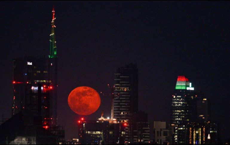 La Luna de Fresa se verá este 4 de junio. EFE/ ARCHIVO