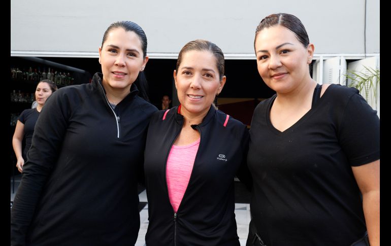 Lilia Cruz, Mónica Navarro y Paola Galván. GENTE BIEN JALISCO/ Claudio Jimeno