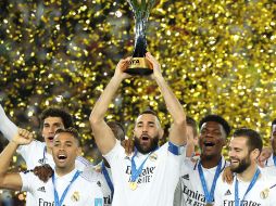 Karim Benzema, quien termina contrato en unas semanas, habría rechazado la posibilidad de renovar su contrato, accediendo a recibir ofertas del mercado internacional. AFP / ARCHIVO