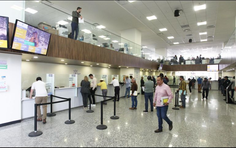 La atención que se brinda en el Centro Integral de Servicios de Zapopan (CISZ) permite agilizar los trámites en beneficio de los ciudadanos, pues en ese espacio se concentran decenas de dependencias. ELINFORMADOR/A. Camacho