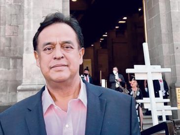 El abogado del Foro Plural Jalisco, Salvador Cosío Gaona, asegura que la ministra Yasmín Esquivel plagió su título de licenciatura. ESPECIAL