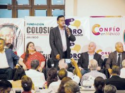 Salvador Cosío, presidente de Confío en México, habla durante el foro, que se llevó a cabo en la en la Cámara de Comercio de Guadalajara. ESPECIAL