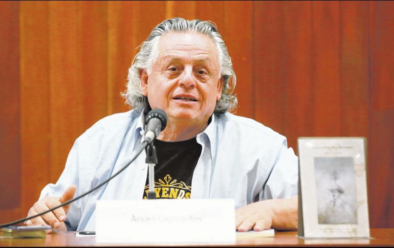 Ángel Cervantes, presentó “¿Te acuerdas cuando nos acordábamos?” y “Los velos del tiempo”. EL INFORMADOR/ C. Zepeda