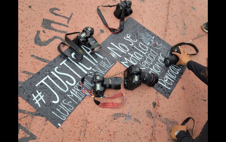 Los periodistas asistentes hicieron un pase de lista de periodistas asesinados en lo que va del año, además de Luis Martín Sánchez. EL INFORMADOR / M.Hernandez