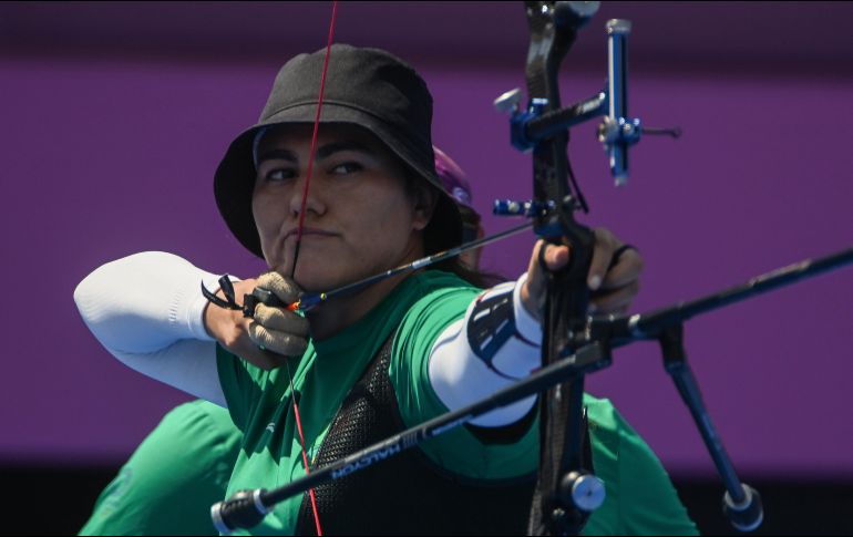 Alejandra Valencia logró colgarse la medalla de plata en Arco Recurvo individual femenil en la Copa Mundial en Alemania. AFP / ARCHIVO