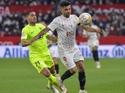 El mexicano Corona (#9) jugó en el Porto del 2015 al 2022 para posteriormente enrolarse con el Sevilla de España. AFP / ARCHIVO
