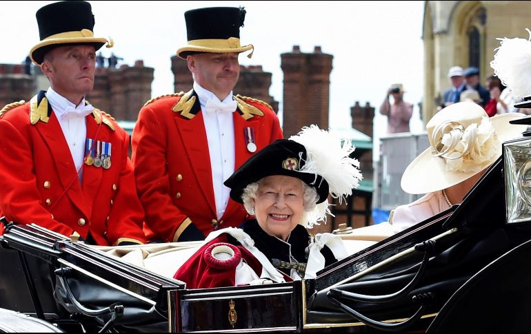¡Hola! TV conmemora el primer aniversario de la Reina Isabel II con una programación exclusiva. EFE.