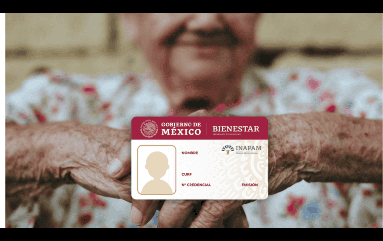 Algunos adultos mayores temen porque la tarjeta INAPAM desaparezca, sin embargo, las autoridades han dado a conocer  que es sólo un rumor. Unsplash.