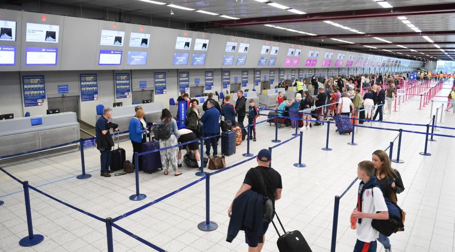 AICM y AIFA pierden pasajeros internacionales en agosto. Foto de Phil Mosley en Unsplash