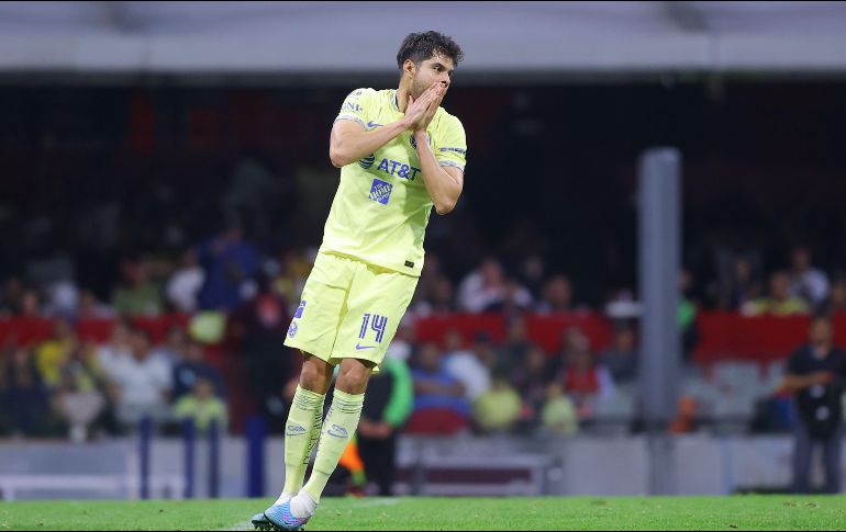 NÉSTOR ARAUJO. El América, ante esta situación, se encuentra evaluando detenidamente las opciones de tratamiento a seguir para su jugador estrella. IMAGO7