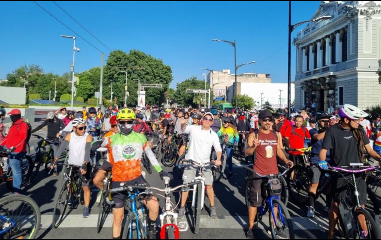 Algunas rutas del transporte público detendrán momentáneamente su recorrido. ESPECIAL