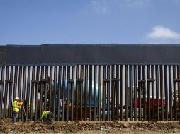Desde hace unas semanas el cruce de migrantes que brincan el muro incrementó nuevamente. EL INFORMADOR/RCHIVO