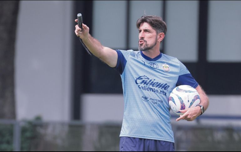 Pauno tiene que volverle a imprimir agresividad a su equipo para recuperar la forma. ESPECIAL/Chivas