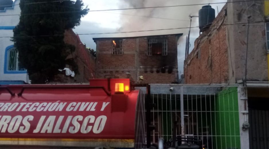 Dos personas fallecieron tras registrarse un incendio en una vivienda esta mañana en el municipio de Tonalá. ESPECIAL / PC Jalisco