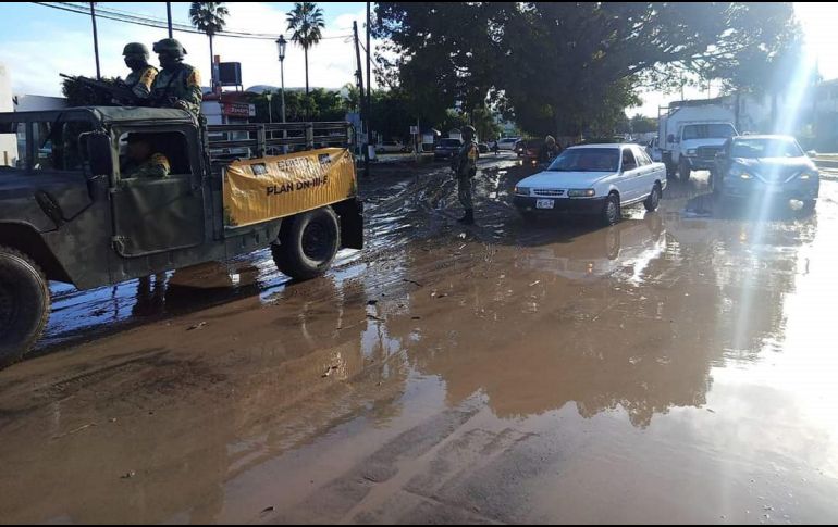 Los municipios donde se registró la mayor precipitación en Jalisco fueron Cihuatlán, Tolimán, Tomatlán, y Autlán, mientras que en Colima, fueron Comala y Armería. ESPECIAL / PC AUTLÁN