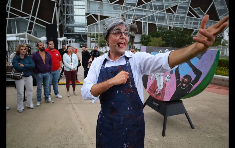 se llevó a cabo el recorrido dramatizado de la exposición 