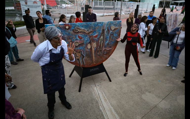 se llevó a cabo el recorrido dramatizado de la exposición 