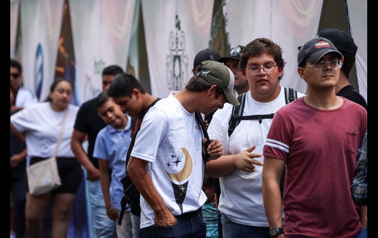 Las largas filas para poder ingresar a la segunda educación de Autoart World Guadalajara no se hicieron esperar este domingo. EL INFORMADOR / H. Figueroa
