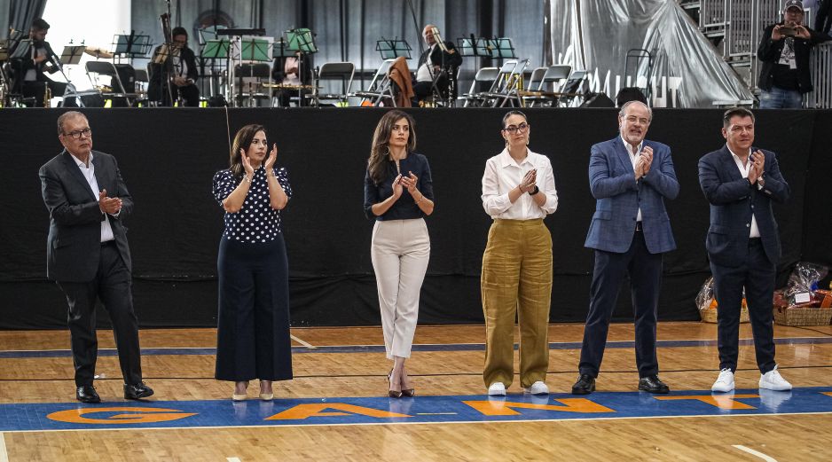 Con esta entrega, suman 2 mil 923 plazas generadas en esta administración y se contempla cerrar el próximo año con cerca de 4 mil. EL INFORMADOR/ H. Figueroa.