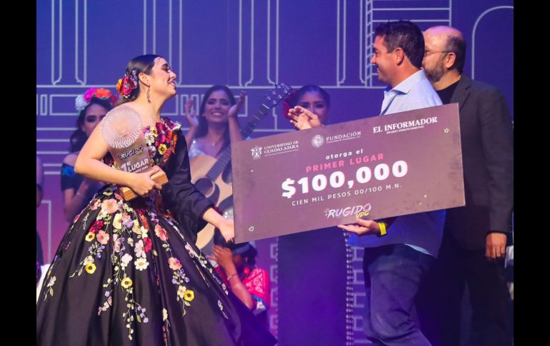 Yesi obtuvo el primer lugar del concurso tras haber interpretado la canción “Fallaste Corazón”. EL INFORMADOR/A. NAVARRO