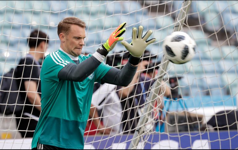 Manuel Neuer renovó con el Bayern luego de estar meses fuera por lesión. EFE/ARCHIVO