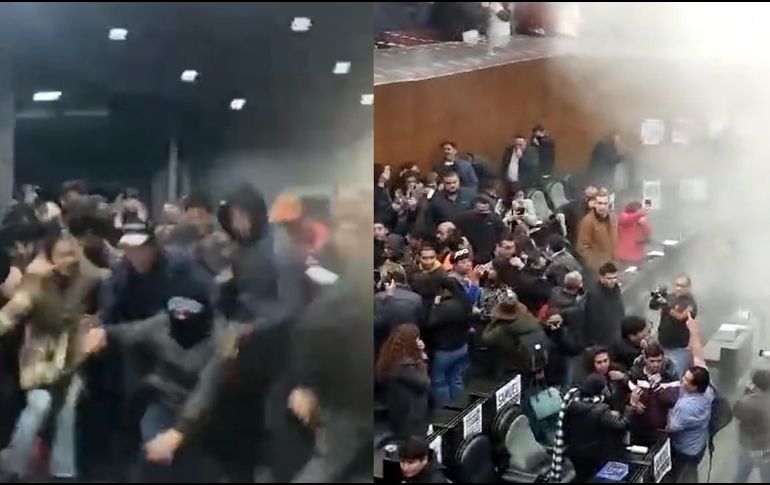 Un grupo de personas encapuchadas vestidas con los colores rojo y verde irrumpió con violencia en el salón de sesiones, impidiendo así que se llevaran a cabo las labores legislativas. ESPECIAL