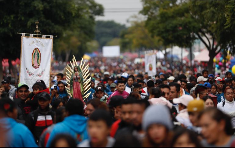 El hecho ocurrió en la autopista México-Puebla, mientras las personas se movilizaban en medio de los festejos por el Día de la Virgen de Guadalupe que se celebra hoy 12 de diciembre. EFE / S. Gutiérrez