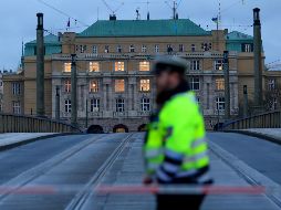 El atentado dejó por lo menos 15 personas muertas y varias más heridas, de acuerdo con los reportes de la policía. EFE / M. Divisek