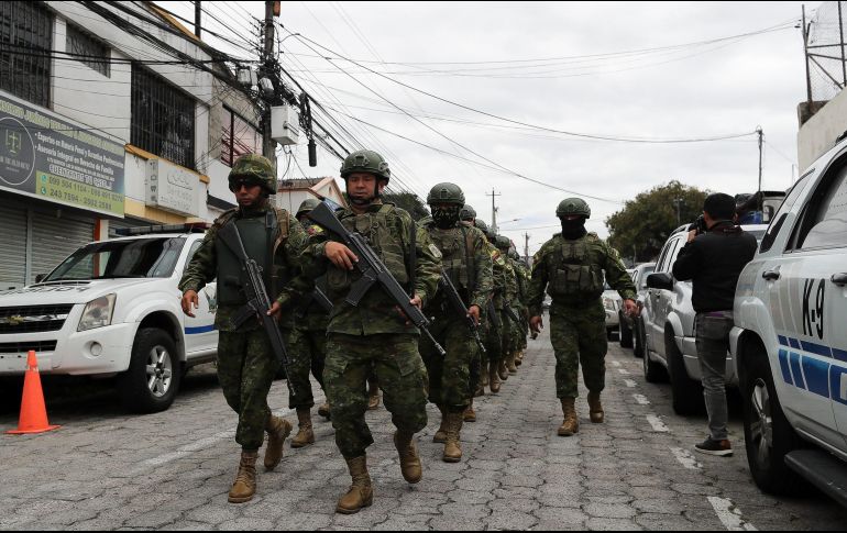 El secretario de Comunicación de la Presidencia, Roberto Izurieta, dijo este martes que no cederán en tales acciones. EFE/ J. Jácome