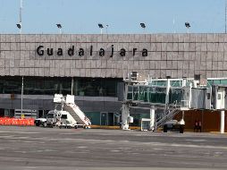 El Aeropuerto Internacional Miguel Hidalgo modificará sus procesos de ingreso vehicular para mejorar la atención de los usuarios. EL INFORMADOR / ARCHIVO