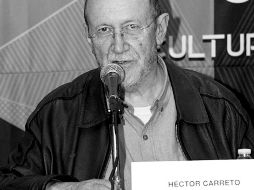 Héctor Carreto (Ciudad de México, 1953), quién en 2002 recibió el Premio de Poesía Aguascalientes en 2002 por 