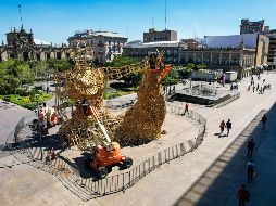 Como parte de los festejos de la fundación de Guadalajara, los tapatíos podrán disfrutar una estructura de una bailarina folclórica que se ubicará en el paseo Alcalde, frente al quiosco de la plaza de Armas. EL INFORMADOR/A. Navarro