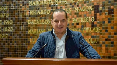 Enrique Velázquez, diputado local por Hagamos, se muestra siempre abierto a escuchar las necesidades de la ciudadanía. CORTESÍA