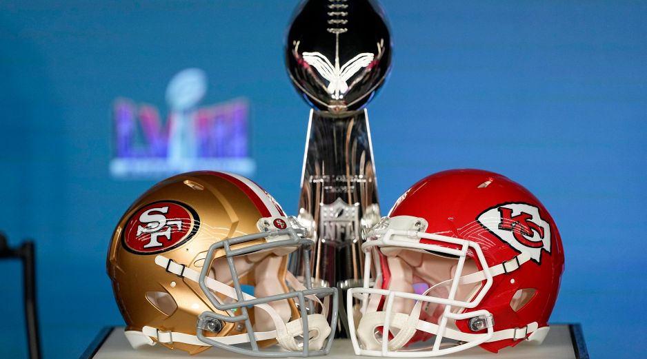 Fue a través de sus redes sociales donde Mhoni Vidente reveló el nombre del equipo que se llevará el Super Bowl. AP / ARCHIVO