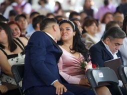 La alcaldesa Paty Lobeira de Yunes felicitó a todas las parejas y agradeció a quienes participaron para llevar a cabo esta ceremonia. .SUN/ ARCHIVO.
