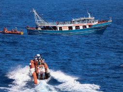 Varias semanas antes, un gran bote con aproximadamente 54 tunecinos que intentaban migrar a Europa desapareció en el mar. EFE / ARCHIVO