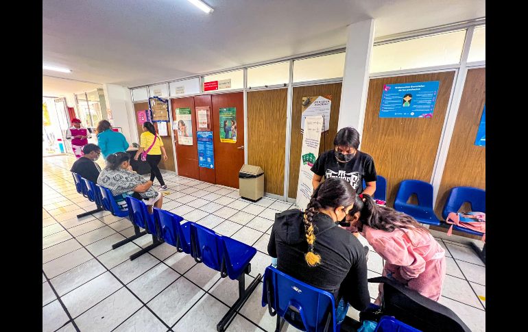 La vacuna se encuentra disponible en todos los centros de salud de Jalisco de forma gratuita. EL INFORMADOR/ A. Navarro.