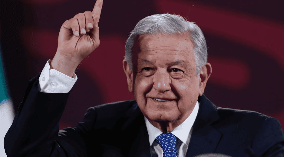 López Obrador, quien durante años criticó a Iberdrola como símbolo de la privatización, justificó ahora que la compra es 