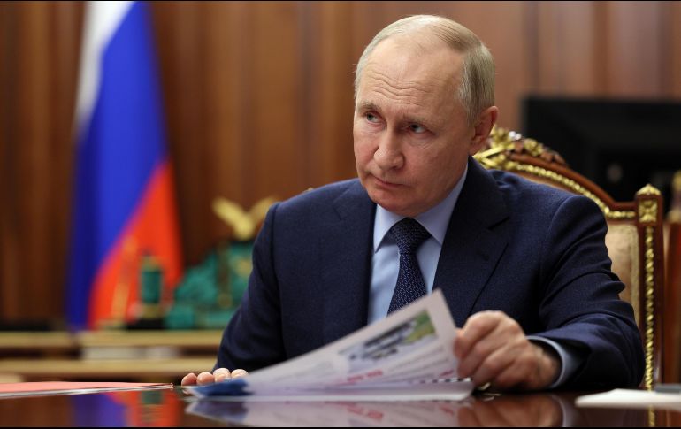 Vladimir Putin contenderá como candidato independiente en los comicios que se celebrarán entre el 15 y el 17 de marzo. EFE/ Archivo