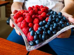 Los frutos rojos contienen compuestos que protegen al corazón y mejoran la función de los vasos sanguíneos. EL INFORMADOR / ARCHIVO